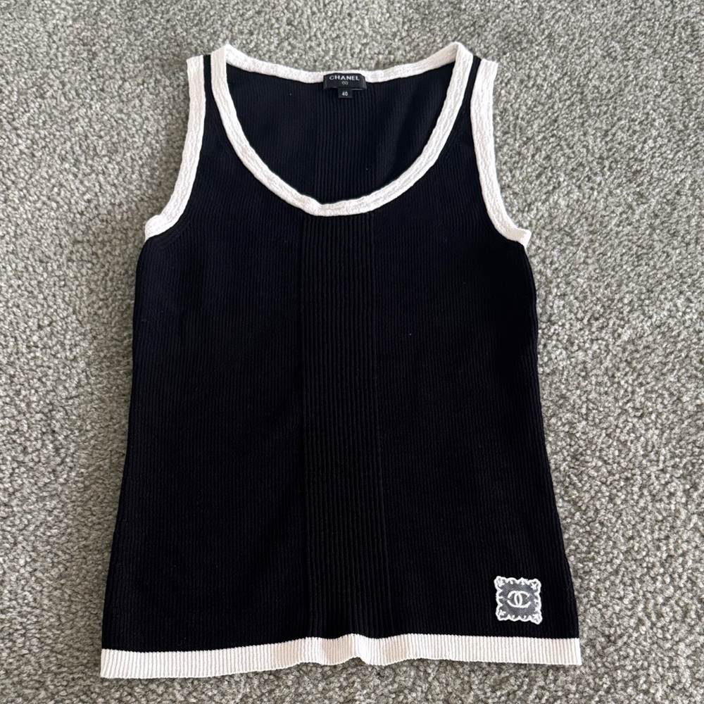 CHANEL Black and White Ribbed Tank Top